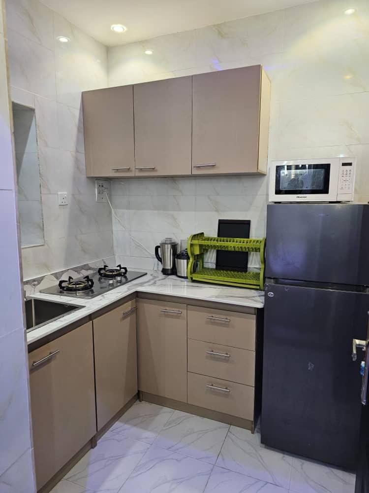 Vhs Vinchee Suites Лаґос Екстер'єр фото