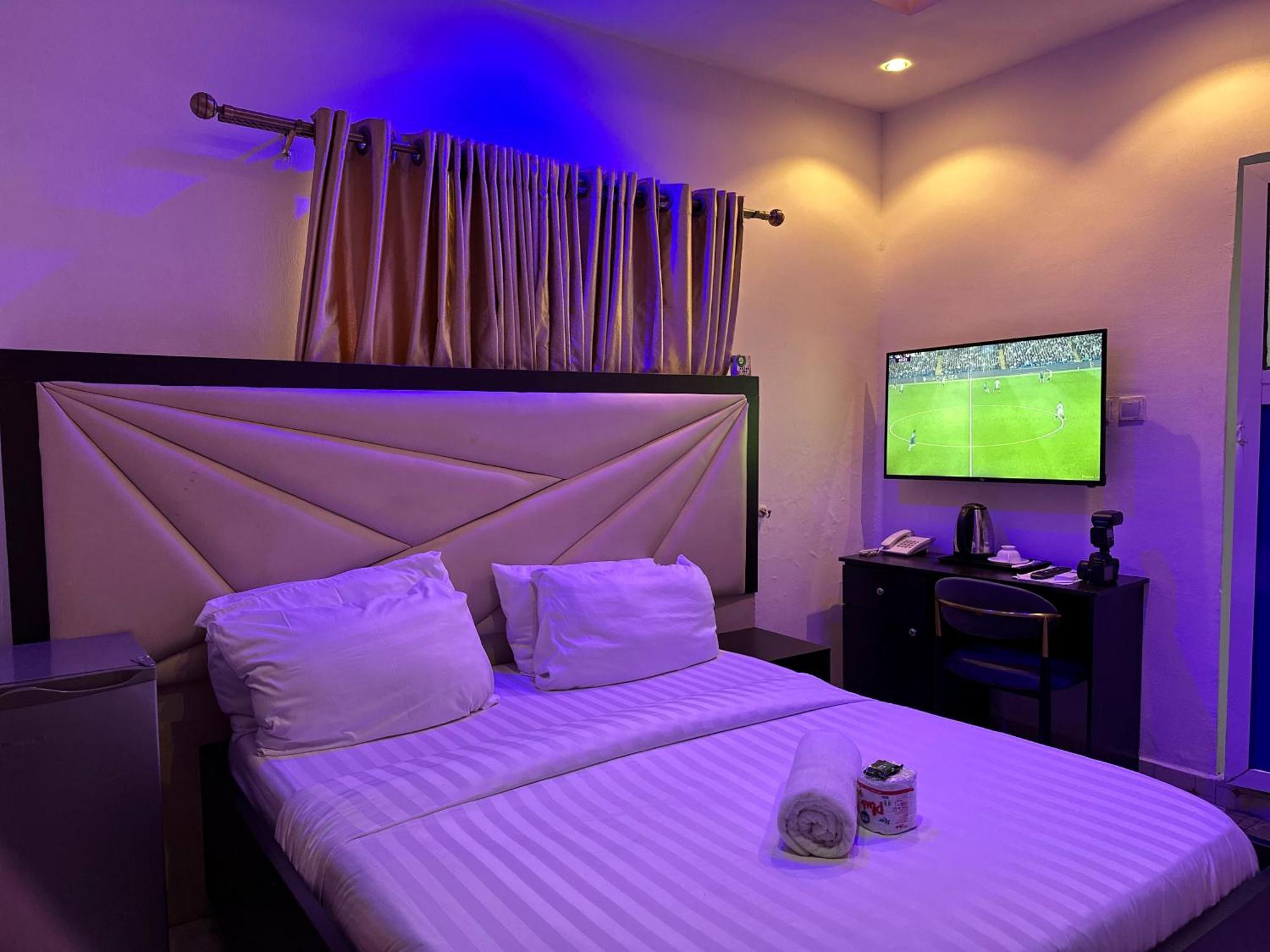 Vhs Vinchee Suites Лаґос Екстер'єр фото